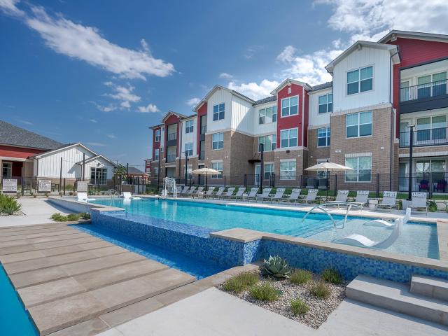 3 BR, 2 BA Apartment 420 El Rio St, San Marcos, Austin, TX 78666
