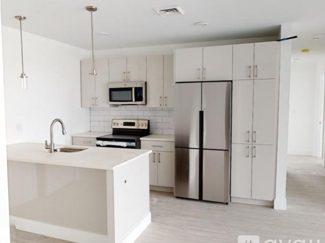 3 BR, 2 BA Apartment 42 N Beacon St, Unit 503, Boston, MA 02134
