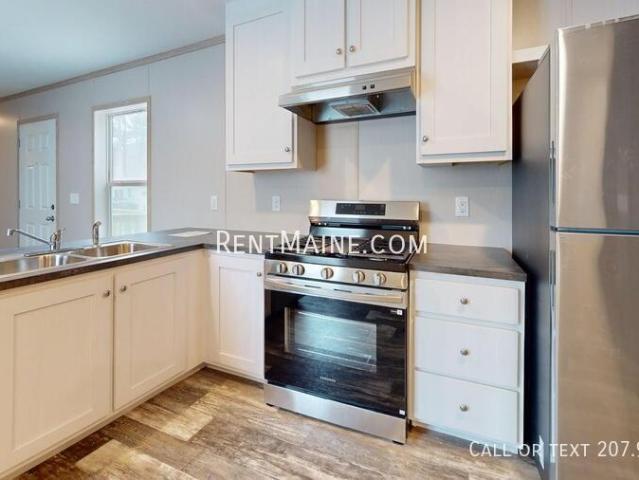 3 BR, 2 BA Apartment 438 Finson Rd. Lot, Bangor, ME 04401