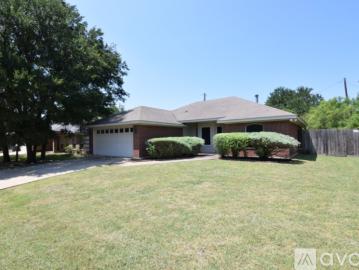 3 BR, 2 BA Apartment 4 Buttercup Loop, Morgan's Point Resort, TX 76513