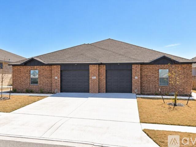 3 BR, 2 BA Apartment 5413 Rose Gdn Lp, Unit B, Killeen, TX 76542