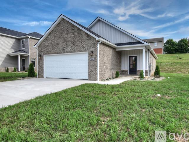 3 BR, 2 BA Apartment 548 Catalina Ct, Jonesborough, TN 37659