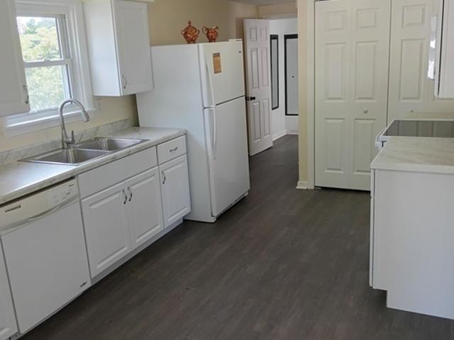 3 BR, 2 BA Apartment 5511 Plum Road Northwest, Carroll, OH 43112