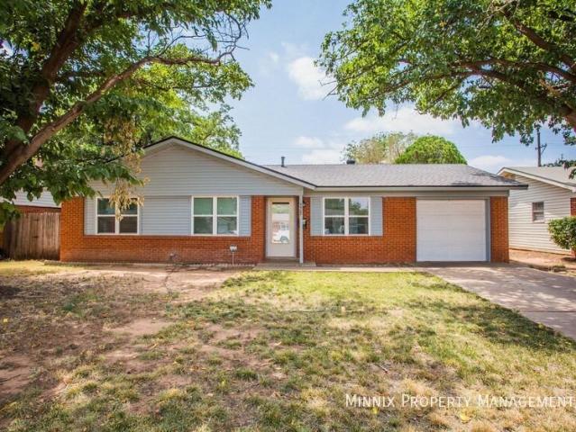 3 BR, 2 BA Apartment 5523 17th St Lubbock, TX 79416