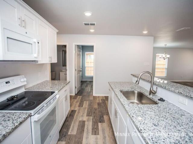 3 BR, 2 BA Apartment 5607 Jarvis St Lubbock, TX 79416