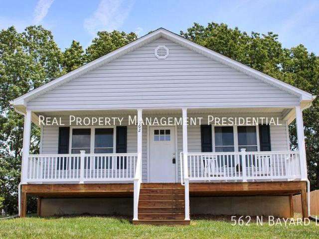 3 BR, 2 BA Apartment 562 N Bayard Avenue, Waynesboro, VA 22980