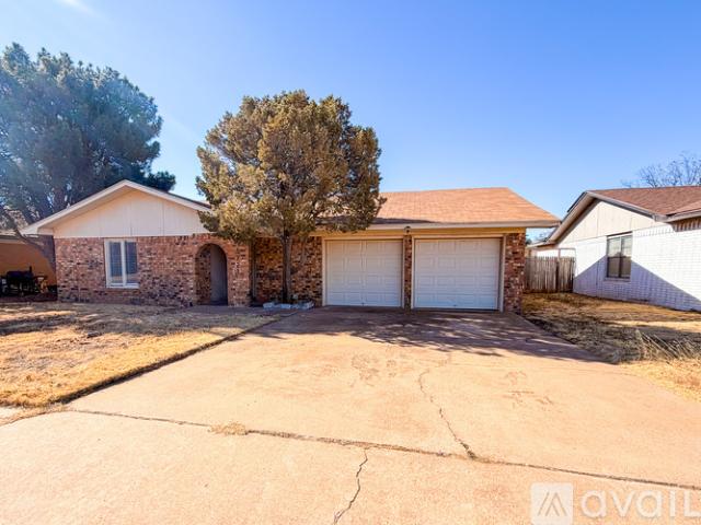 3 BR, 2 BA Apartment 5721 1st Pl, Lubbock, TX 79416