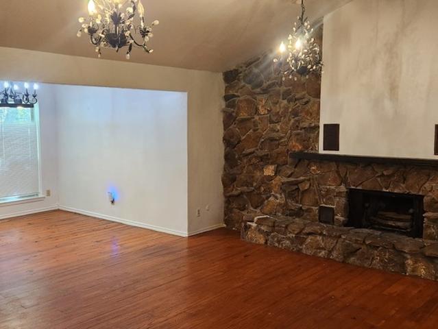 3 BR, 2 BA Apartment 5901 Mountainwood Dr, Unit 5901, Arlington, TX 76016