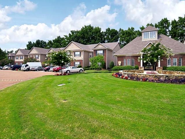 3 BR, 2 BA Apartment 5904 Chance Dr N Unit 1 5790A, Horn Lake, MS 38637