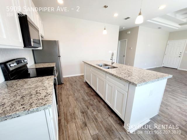 3 BR, 2 BA Apartment 5909 Sandpiper Ave Mission, TX 78573