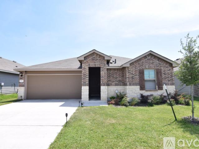 3 BR, 2 BA Apartment 5912 Sally Ride Ln, Killeen, TX 76543