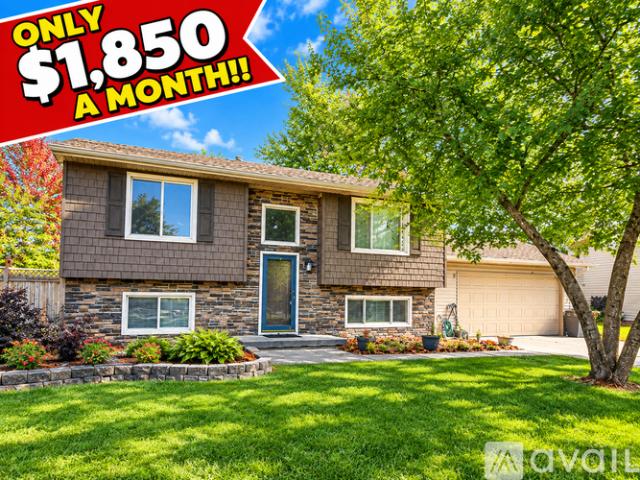 3 BR, 2 BA Apartment 5915 Laporte Dr, Lansing, MI 48911