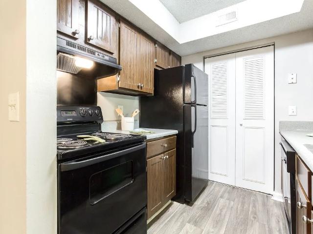 3 BR, 2 BA Apartment 5940 Singleton Road Unit 6005B, Norcross, GA 30093