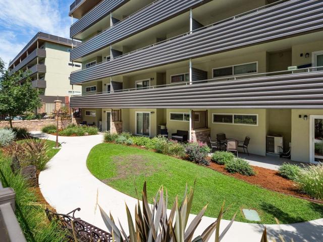 3 BR, 2 BA Apartment 5959 Van Alstine Ave Unit 49, Carmichael, CA 95608