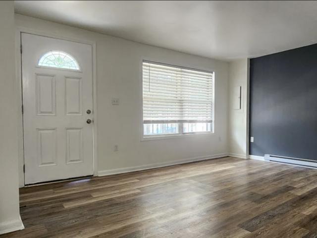 3 BR, 2 BA Apartment 595 Orange St, Unit 1, Newark, NJ 07107