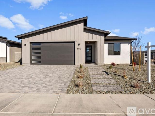 3 BR, 2 BA Apartment 5992 Finch Place, Prescott Valley, AZ 86314