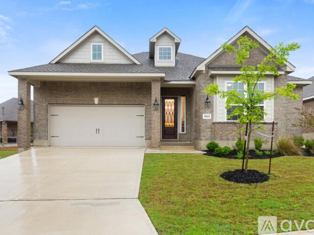 3 BR, 2 BA Apartment 5015 Country Nest, San Antonio, TX 78253