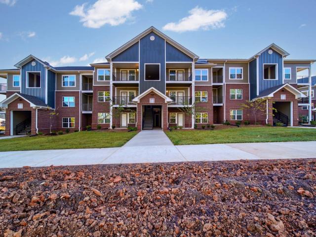 3 BR, 2 BA Apartment 5025 Taggart Springs Way Unit 32041, Charlotte, NC 28208