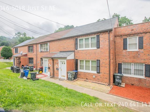 3 BR, 2 BA Apartment 5046 5048 Just St NE, Washington, DC 20019