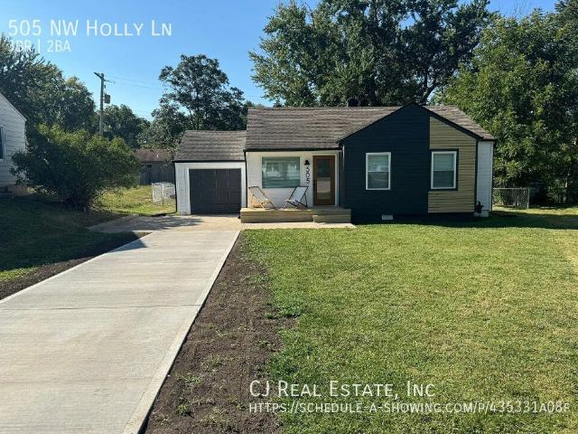 3 BR, 2 BA Apartment 505 NW Holly Ln, Lee's Summit, MO 64086