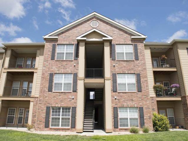 3 BR, 2 BA Apartment 509 Stone Dr Manhattan, KS 66503