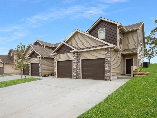 3 BR, 2 BA Apartment 5103 Goodman Street Unit 5120, Riverside, MO 64150