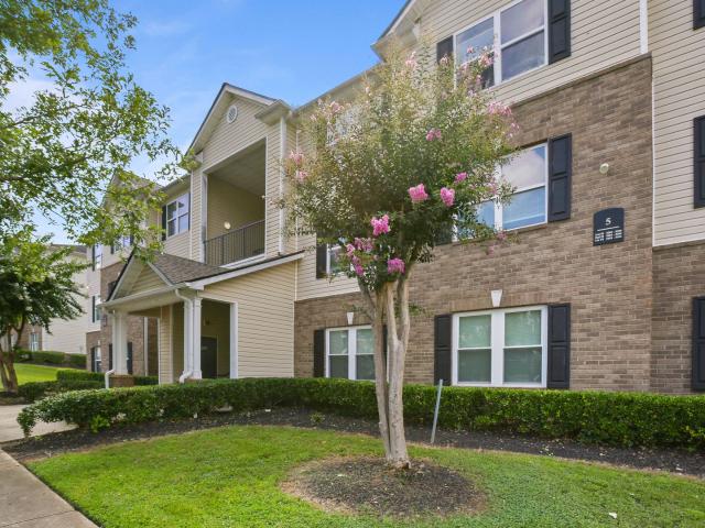 3 BR, 2 BA Apartment 5104 Fairington Ridge Circle, Stonecrest, GA 30038