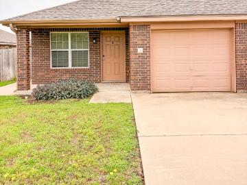 3 BR, 2 BA Apartment 511 Karey Drive Unit, Temple, TX 76502