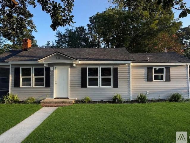 3 BR, 2 BA Apartment 512 E Liberty St, Marion, SC 29571