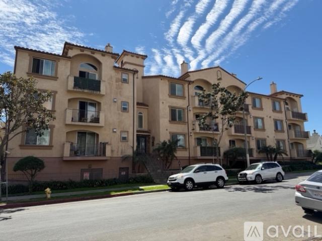 3 BR, 2 BA Apartment 5132 West Maplewood Avenue 202, Los Angeles, CA 90004