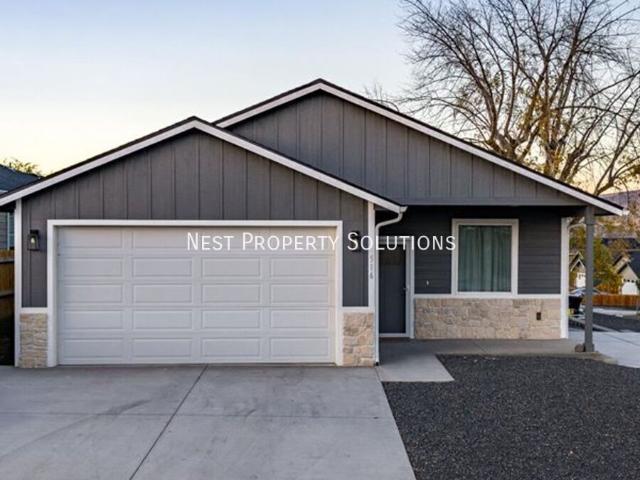 3 BR, 2 BA Apartment 516 W Main Ave, Soap Lake, WA 98851