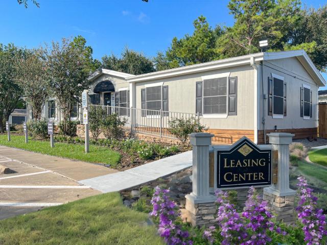 3 BR, 2 BA Apartment 516 Stafford Springs Ave Unit I729, Stafford, TX 77477
