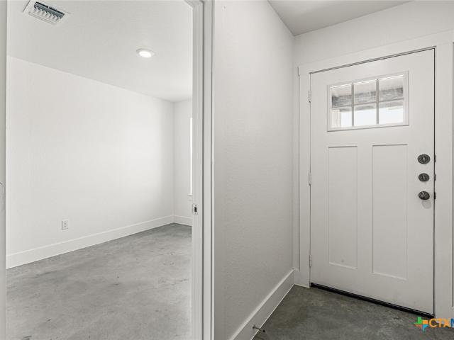 3 BR, 2 BA Apartment 522 Campus Street, Troy, TX 76579