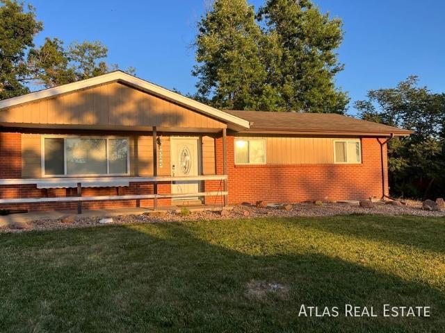 4 BR, 2 BA Apartment 525 Kendall Court, Lakewood, CO 80226