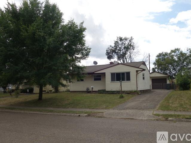 3 BR, 2 BA Apartment 5289 Eisenhower Rd, Columbus, OH 43229