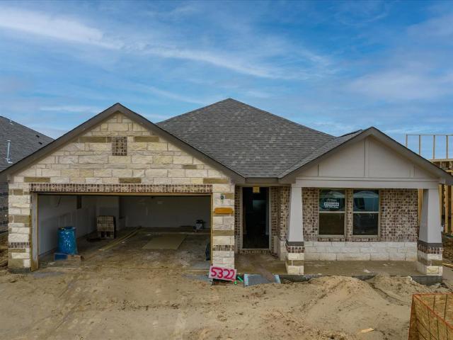 3 BR, 2 BA Apartment 5322 Camerford Ct, Alvin, TX 77511