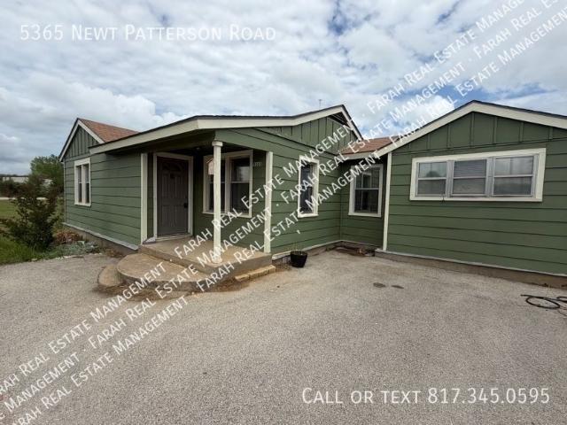3 BR, 2 BA Apartment 5365 Newt Patterson Road, Mansfield, TX 76063