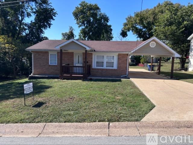 3 BR, 2 BA Apartment 5 Richardson Dr, Union, MO 63084