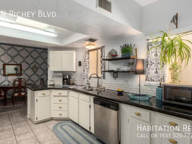 3 BR, 2 BA Apartment 643 N Richey Blvd, Tucson, AZ 85716