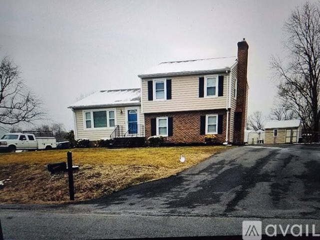 3 BR, 2 BA Apartment 6538 Tammy Lane, Mechanicsville, VA 23111