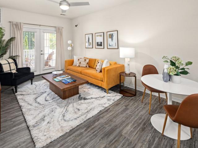 3 BR, 2 BA Apartment 655 W Mallard Creek Church Road Unit 01 101, Charlotte, NC 28262