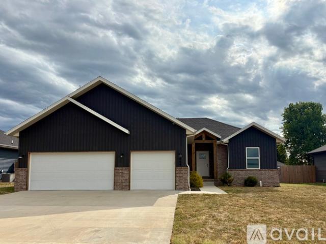3 BR, 2 BA Apartment 664 Dean Ln, Republic, MO 65738