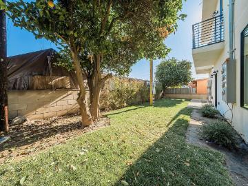 3 BR, 2 BA Apartment 668 Keenan Avenue, Los Angeles, CA 90022
