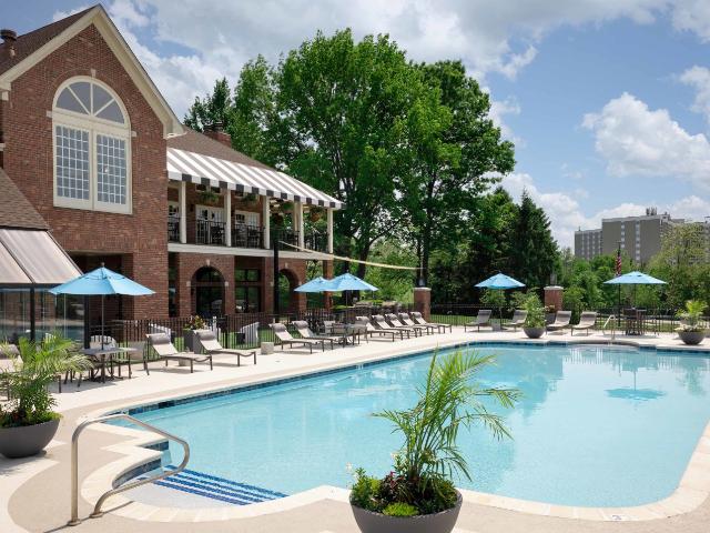 3 BR, 2 BA Apartment 6800 Steeprun Rd Unit RD3032, Louisville, KY 40241