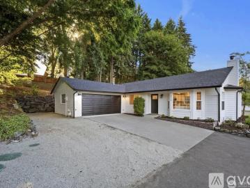 3 BR, 2 BA Apartment 6923 35th St W, University Place, WA 98466