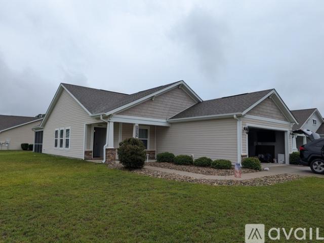 3 BR, 2 BA Apartment 692 Pickering Drive Northwest, Calabash, NC 28467