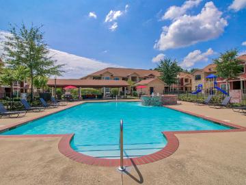 3 BR, 2 BA Apartment 699 Nation Hills Drive Unit 902, Tupelo, MS 38804