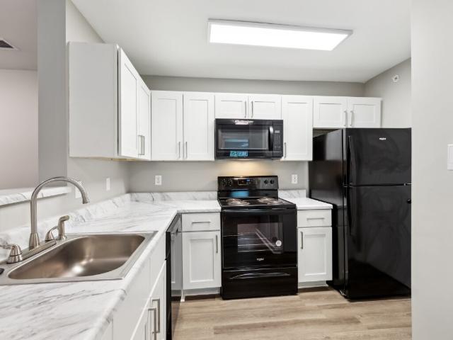 3 BR, 2 BA Apartment 6000 Barrington Pkwy Unit 6124, Moody, AL 35004