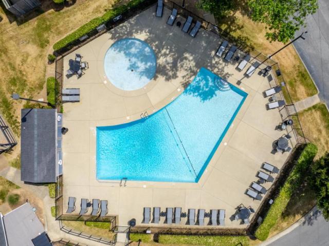 3 BR, 2 BA Apartment 600 Whispering Hills Drive Unit I12, Nashville, TN 37211