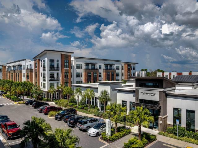 3 BR, 2 BA Apartment 600 E Bay St Unit 09 101, Lakeland, FL 33801